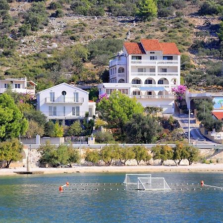 Apartments By The Sea Marina, Trogir - 9037 Экстерьер фото