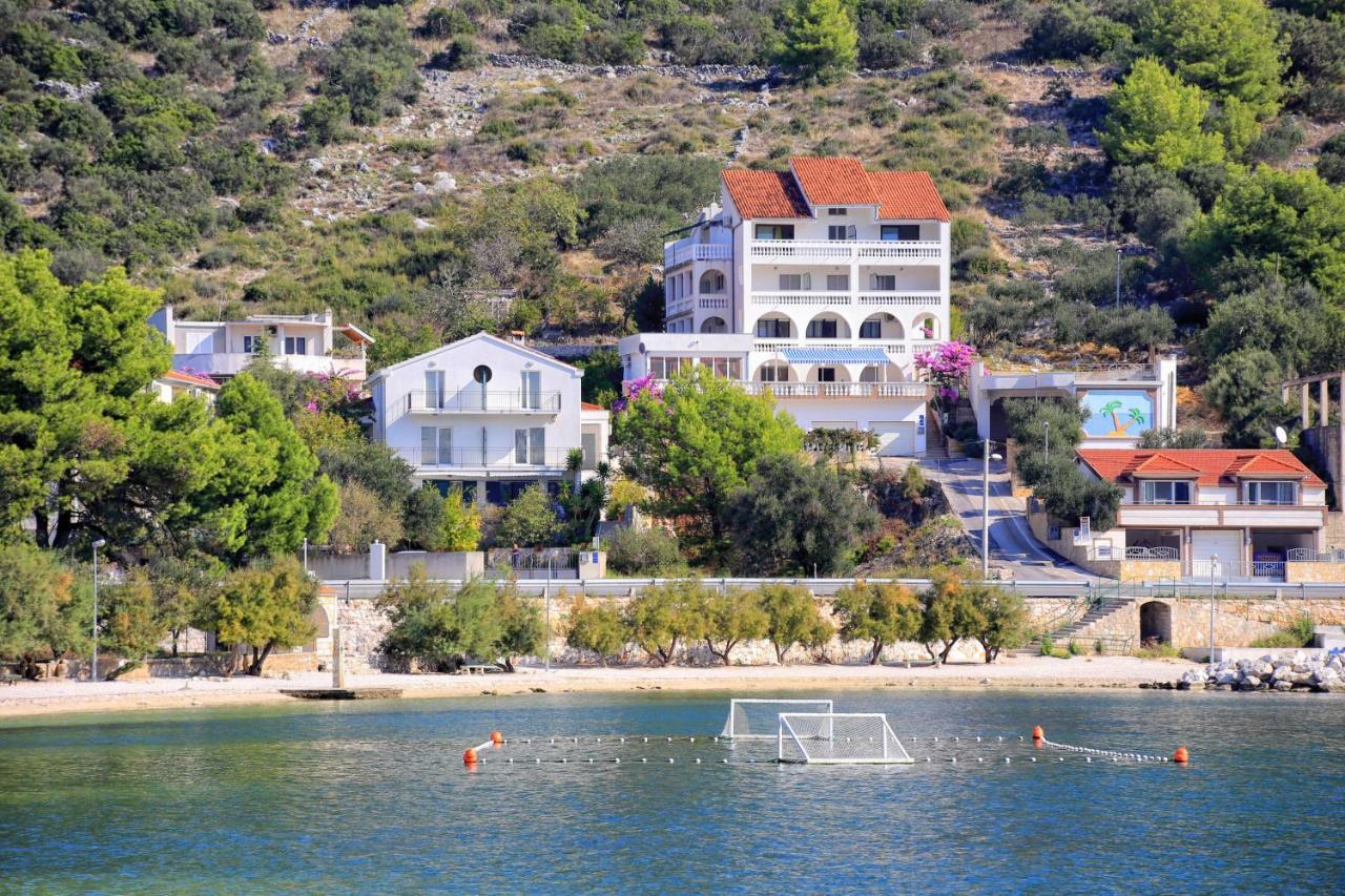 Apartments By The Sea Marina, Trogir - 9037 Экстерьер фото